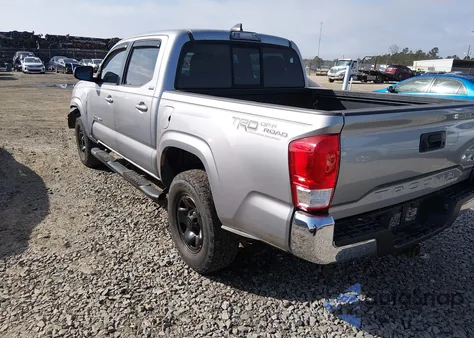 2016 Toyota Tacoma Sr5 V6 z USA, uszkodzony, nr VIN 3TMAZ5CN9GM013772